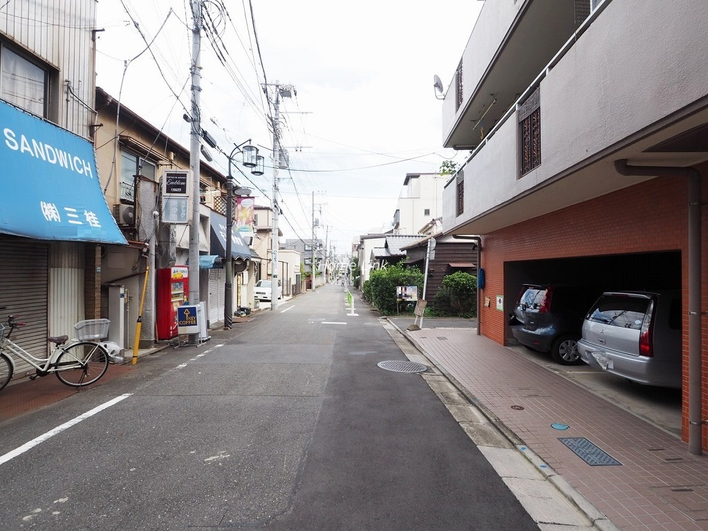 住建第5ハイプレース　前面道路
